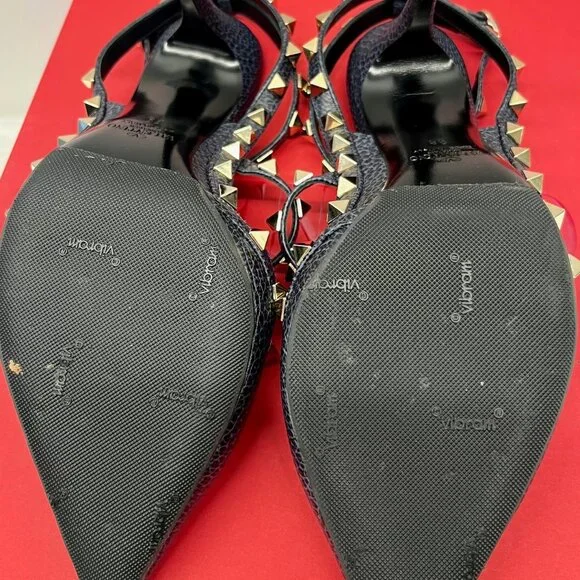 Valentino Garavani Rockstud Ankle Strap Pump in Navy Pebbled Calfskin Leather - Picture 5 of 12